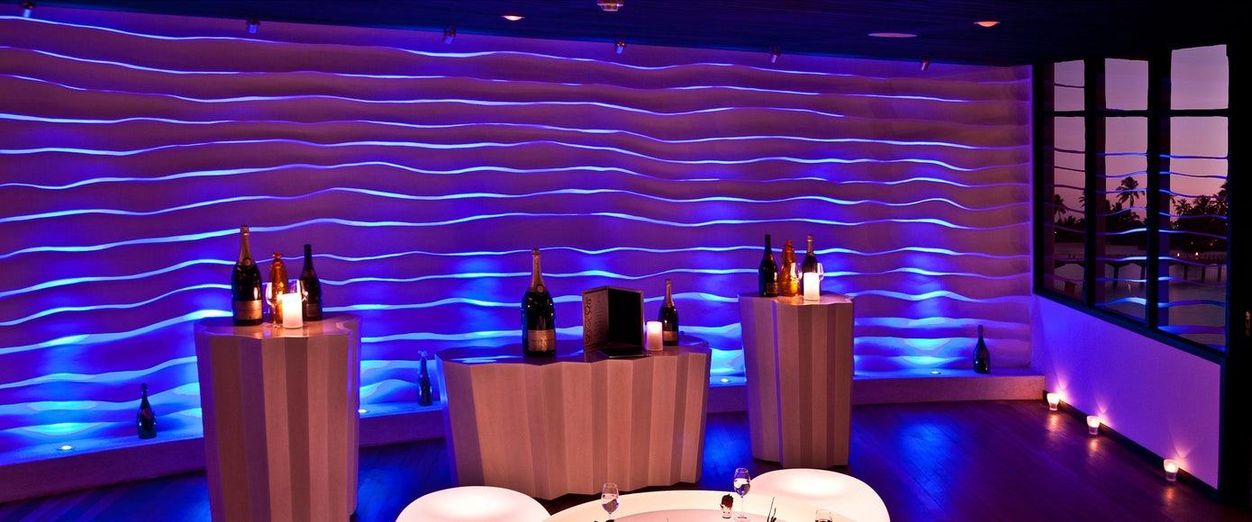 BUBBLE LOUNGE